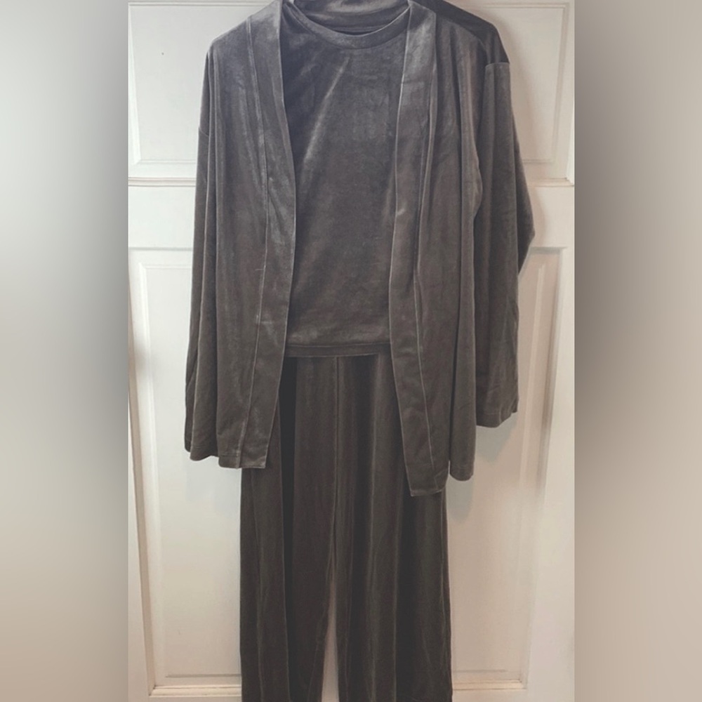 3 piece brown velour set NY & Co NWOT